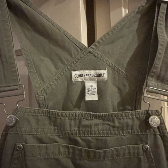 Gloria Vanderbilt Olive Overall Shorts - Picture 2 of 6